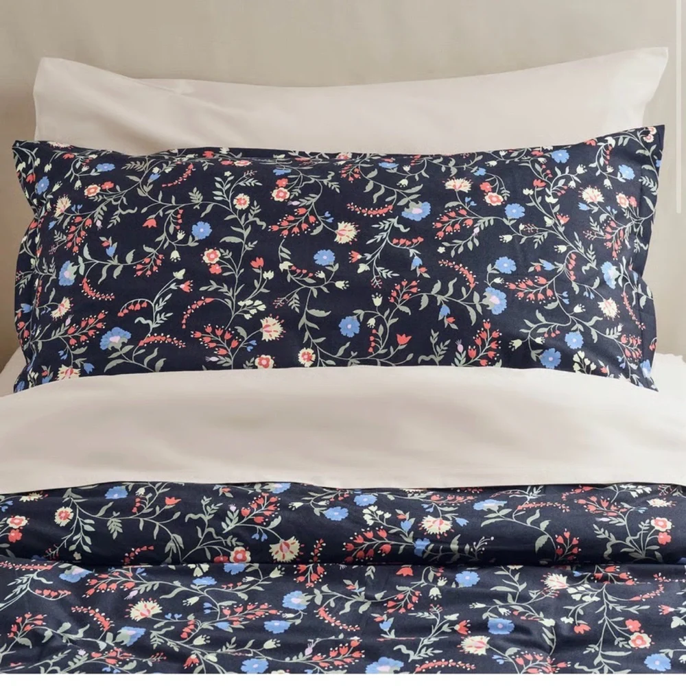 IKEA Brudkrusbar King Sized Shams